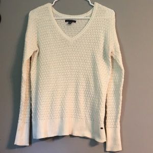 American Eagle v-neck sweater